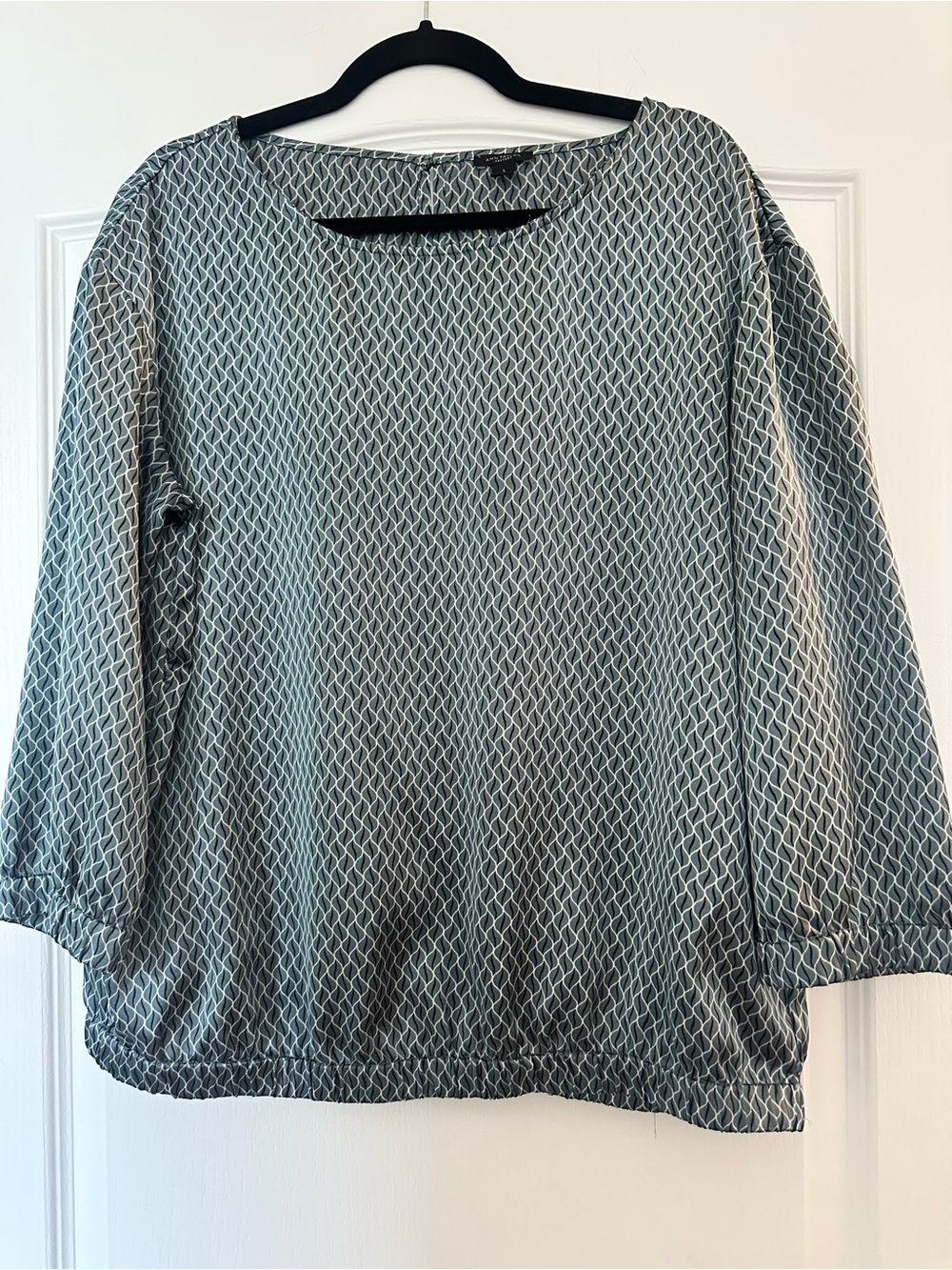 Ann Taylor Long Sleeve Women's Top